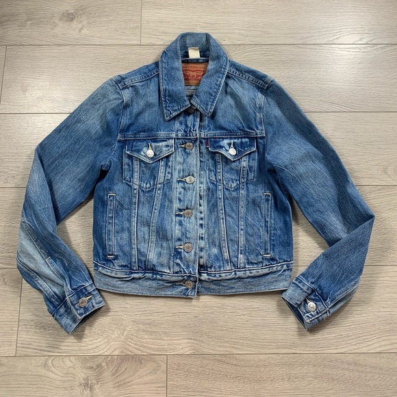 Levi’s Trucker Denim Jean Jacket - Picture 2 of 11